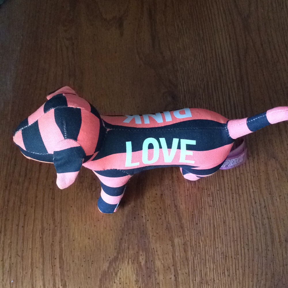 Vs Pink Dog ❗️FREE with purchase of another Item❗️